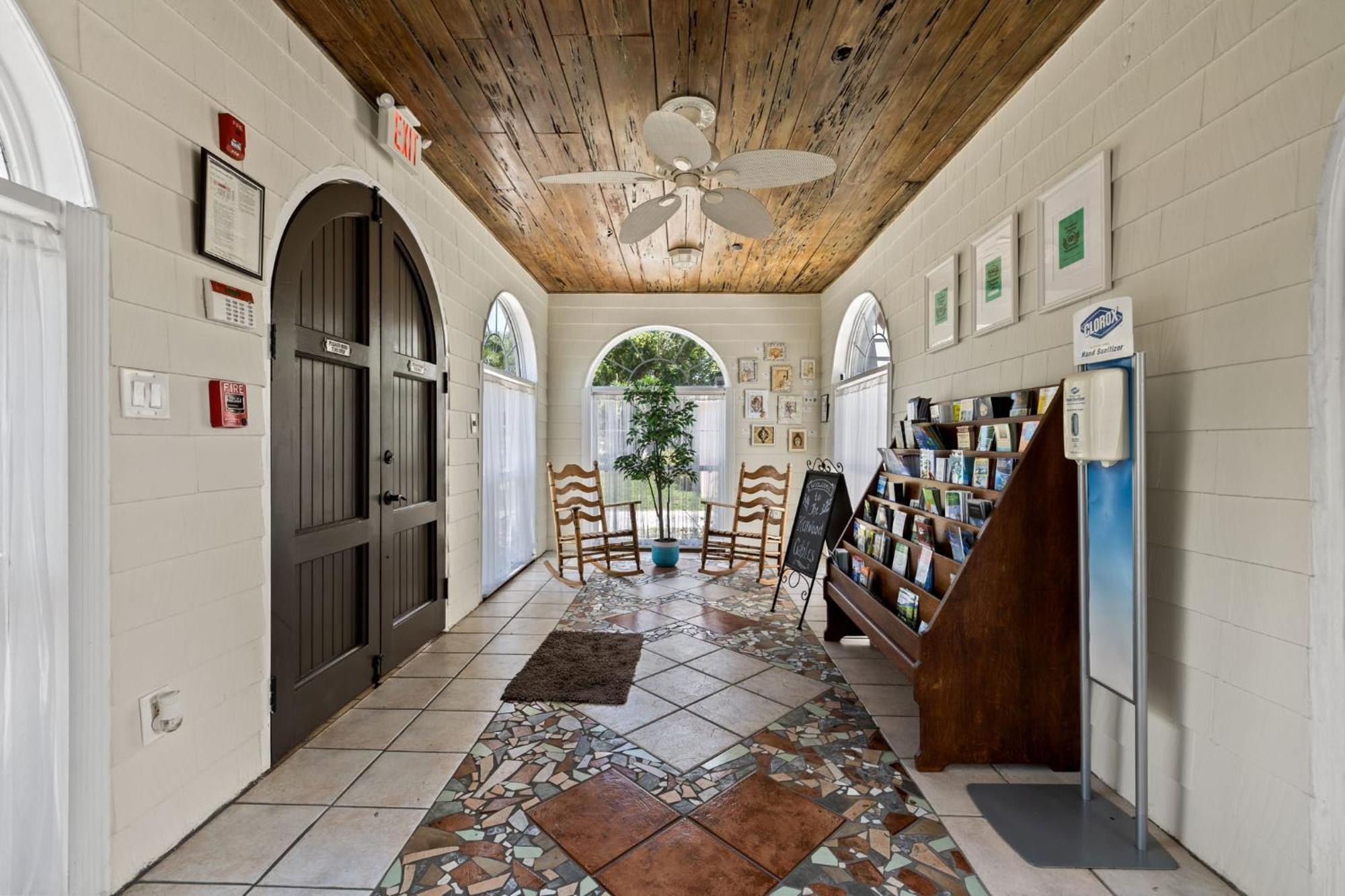 The Kenwood Gables St. Petersburg Exterior foto
